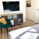 Reetdachhaus, Sauna, E-bikes, 6 Personen * Osterhever