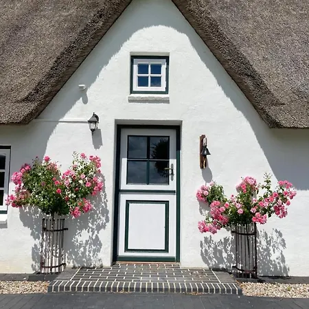 Reetdachhaus, Sauna, E-bikes, 6 Personen *