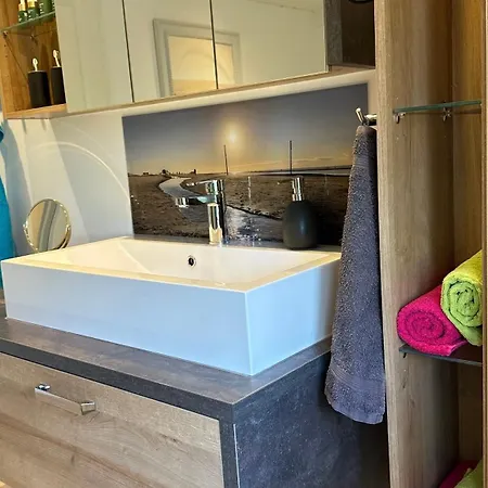 Reetdachhaus, Sauna, E-bikes, 6 Personen Holiday home Osterhever