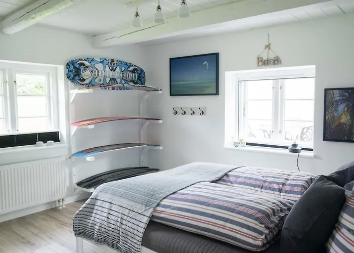 Ferienhaus Reetdachhaus, Sauna, E-bikes, 6 Personen Osterhever