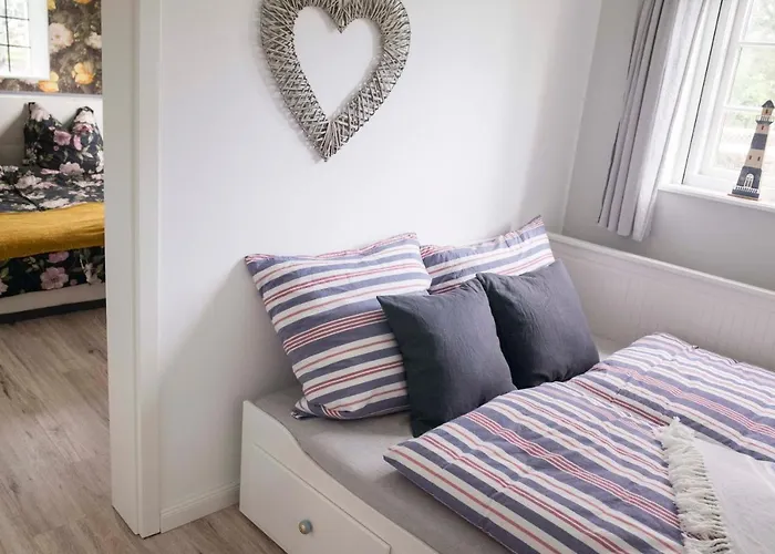 Holiday home Reetdachhaus, Sauna, E-bikes, 6 Personen Osterhever